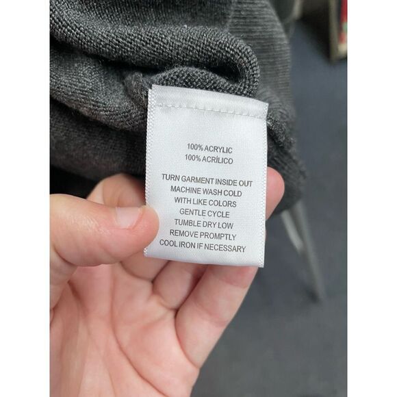 Sag Harbor Grey Plus Sweater - Picture 4 of 5